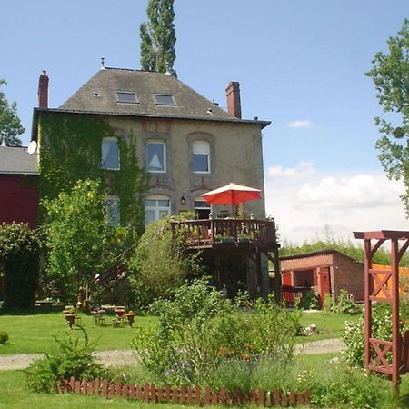 La Chaussee D'Olivet En Mayenne Eksteriør bilde